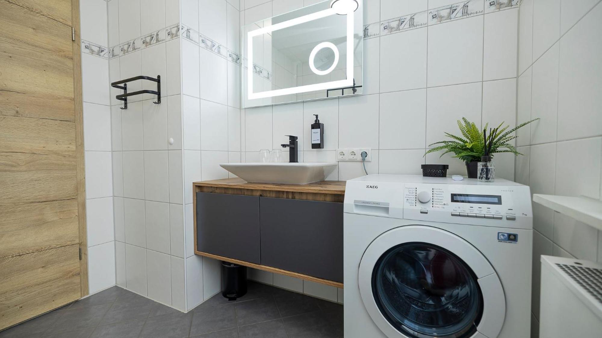 Luxx Home Mm, Airport- Fuer 7 Personen-Parken-Kueche Trunkelsberg Экстерьер фото